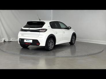 SPOTICAR Peugeot 208 E-208 136ch Allure Occasion - Citadine Electrique Blanc Nacré - Saint Maximin - 1204200488_5