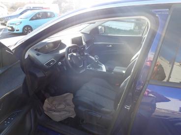 SPOTICAR Peugeot 3008 Puretech 130 S&s Allure Occasion - Suv-4x4 Essence Bleu - Villeparisis - 1203137147_3