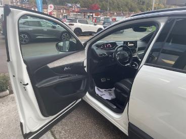 SPOTICAR Peugeot 3008 Bluehdi 130 S&s Eat8 Gt Occasion - Suv-4x4 Diesel Blanc - Pavilly - 1203761198_5