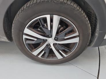 SPOTICAR Peugeot 3008 Puretech 130ch S&s Eat8 Gt Occasion - Suv-4x4 Essence Blanc - La Ciotat - 1203766499_4