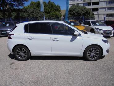 SPOTICAR Peugeot 308 1.2 Puretech 130ch Allure S&s 5p Occasion - Berline Essence Blanc Banquise - Bagnols Sur Ceze - 1203612456_4