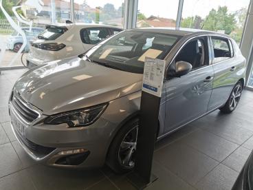 SPOTICAR Peugeot 308 1.2  130 S&s Allure Occasion - Berline Essence Gris Clair - Brindas - 1203853808_2