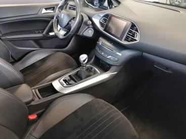 SPOTICAR Peugeot 308 1.2  130 S&s Allure Occasion - Berline Essence Gris Clair - Brindas - 1203853808_3