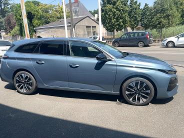 SPOTICAR Peugeot 308 Sw Hybrid 145 E-dcs6 Allure Occasion - Break Essence Bleu - La Chapelle Heulin - 1204113544_3