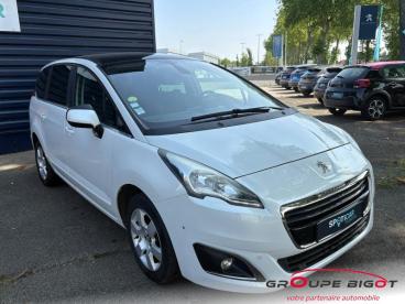 SPOTICAR Peugeot 5008 1.6 Bluehdi 120ch Allure S&s 7pl Occasion - Suv-4x4 Diesel Blanc Banquise - Mer - 1203567604_2