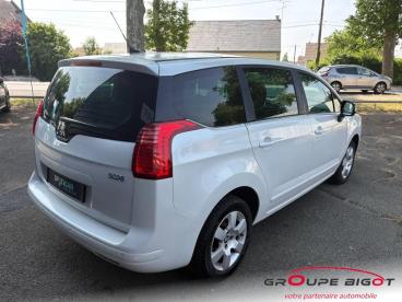SPOTICAR Peugeot 5008 1.6 Bluehdi 120ch Allure S&s 7pl Occasion - Suv-4x4 Diesel Blanc Banquise - Mer - 1203567604_4