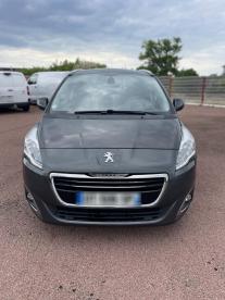 SPOTICAR Peugeot 5008 1.6 Bluehdi 120 S&s Eat6 Allure Occasion - Suv-4x4 Diesel Gris Foncé - Bauge En Anjou - 1203649186_3