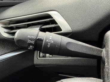 SPOTICAR Peugeot 5008 Puretech 130 S&s Allure Occasion - Suv-4x4 Essence Noir - Chauvigny - 1204051753_5