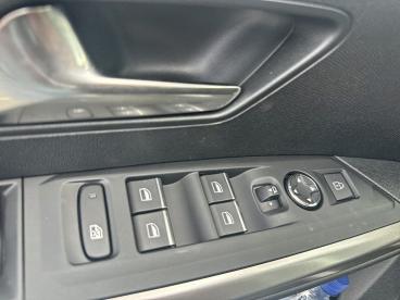 SPOTICAR Peugeot 5008 Hybrid 145ch Gt E-dcs6 Occasion - Suv-4x4 Hybride Gris Titane (m) - Arras - 1204162050_4