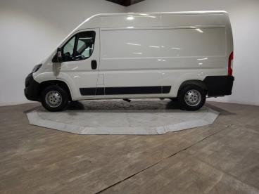 SPOTICAR Peugeot Boxer Tole 335 L2h2 Bluehdi 120 S&s Premium Occasion - Utilitaire Diesel Blanc - Cesson-sevigne - 1203703568_2
