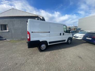 SPOTICAR Peugeot Boxer Tole 330 L1h1 Bluehdi 120 S&s Premium Occasion - Utilitaire Diesel Blanc - Merignac - 1203783050_4
