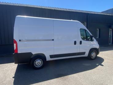SPOTICAR Peugeot Boxer Tole 3.0 T L2h2 Bluehdi 120 S&s Bvm6 Occasion - Utilitaire Diesel Blanc - Pessac - 1204065131_4