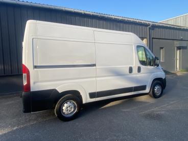 SPOTICAR Peugeot Boxer Tole 3.0 T L2h2 Bluehdi 120 S&s Bvm6 Occasion - Utilitaire Diesel Blanc - Le Bouscat - 1204170994_4