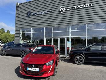SPOTICAR Peugeot 208 E-208 Electrique 136ch Style Occasion - Citadine Electrique Rouge - Buc - 1204049984_1