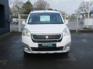 SPOTICAR Peugeot Partner Tepee 1.2 Puretech 110 S&s Style Occasion - Familiale Essence Blanc - Garrosse - 1203891406_2