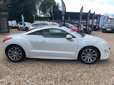 SPOTICAR Peugeot Rcz 2.0 Hdi Fap Occasion - Coupé-cabriolet Diesel Blanc - Callian - 1203885425_4