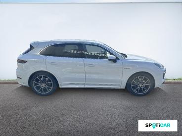 SPOTICAR Porsche Cayenne 3.0 V6 462ch E-hybrid Occasion - Suv-4x4 Hybride Rechargeable Blanc Carrara Métallisée - Perpignan - 1203621095_4