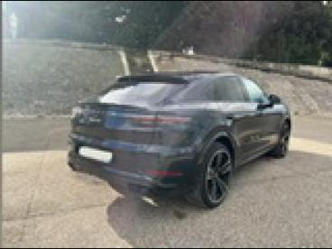 SPOTICAR Porsche Cayenne 3.0 V6 462ch E-hybrid Occasion - Suv-4x4 Hybride Rechargeable Noir Intense - Arles - 1203930274_5
