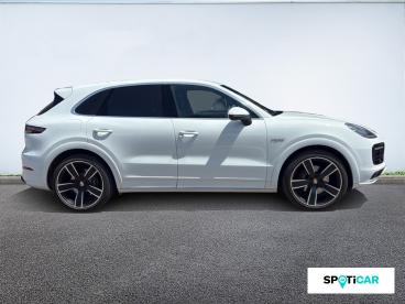 SPOTICAR Porsche Cayenne 3.0 V6 462ch E-hybrid Occasion - Suv-4x4 Hybride Rechargeable Blanc - Perpignan - 1204060068_4