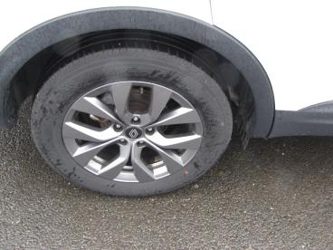 SPOTICAR Renault Arkana Evolution E-tech Full Hybrid 145 -23 Occasion - Suv-4x4 Hybride Blanc - Bain De Bretagne - 1204043227_5