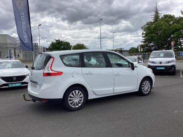 SPOTICAR Renault Scenic Grand Scenic Life 7p Energy Dci 110 Eco2 - 2015 Occasion - Monospace Diesel Blanc - Vallet - 1204049938_5