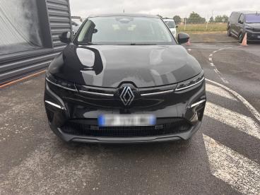 SPOTICAR Renault Megane  Occasion - Berline Electrique Noir - Machecoul - 1204010734_2
