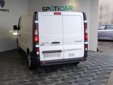 SPOTICAR Renault Trafic Fourgon Conf+ L1h1 1000 Ener Dci 120 16658ht Occasion - Familiale Diesel Blanc - Treillieres - 1203891395_4