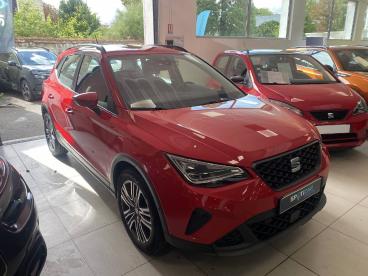 SPOTICAR Seat Arona 1.0 Tsi 95 Ch Start/stop Bvm5 Urban Occasion - Citadine Essence Rouge - Les mureaux - 1203964382_3
