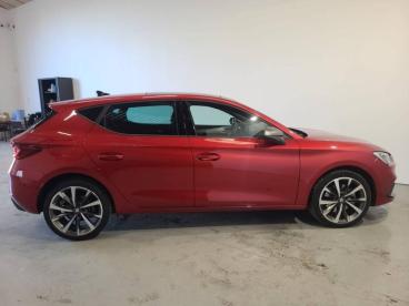 SPOTICAR Seat Leon E-hybrid 204ch Fr Dsg6 Occasion - Berline Hybride Rechargeable Rouge Désir Métal - Massy - 1203916713_2