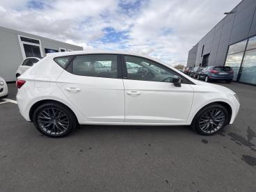 SPOTICAR Seat Leon 1.2 Tsi 110ch Style Start&stop Occasion - Berline Essence Blanc Nevada - Saint-maur - 1204230504_4