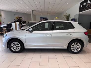 SPOTICAR Skoda Fabia 1.0 Tsi 95 Ch Evo 2 Bvm5 Selection Occasion - Citadine Essence Gris - Voiron - 1203712447_2