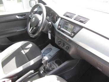 SPOTICAR Skoda Fabia 1.4 Tdi 90 Cr Ambition Gtec Occasion - Citadine Diesel Blanc - Bain De Bretagne - 1204033278_5