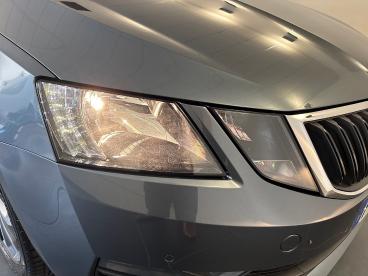 SPOTICAR Skoda Octavia 2.0 Tdi 150ch Scr Edition Dsg7 Euro6d-t Occasion - Break Diesel Gris Météore - Dechy - 1204210403_4