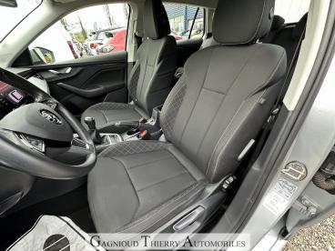 SPOTICAR Skoda Scala 1.0 Tsi 116ch Bvm6 Ambition Occasion - Berline Essence Gris Clair - Belley - 1203797331_4