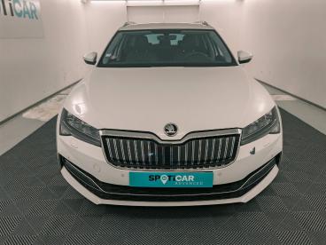 SPOTICAR Skoda Superb 1.4 Tsi Phev 218ch Style Dsg6 Euro6d-t Evap 8cv Occasion - Break Hybride Rechargeable Blanc Lune Métallisée - Aubiere - 1204131040_2