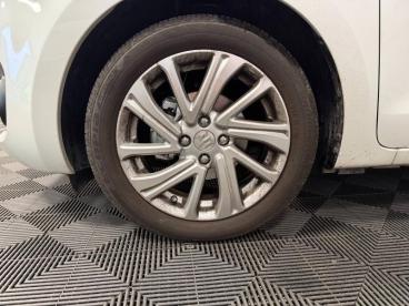 SPOTICAR Suzuki Swift 1.2 Hybrid 83ch Privilege Auto Occasion - Citadine Essence Pure White Pearl - Villeurbanne - 1203799593_3
