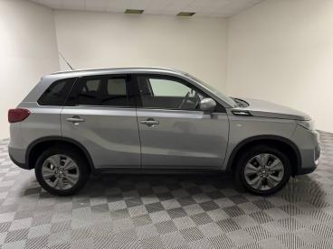SPOTICAR Suzuki Vitara 1.5 Dualjet Hybrid Auto Privilege Occasion - Suv-4x4 Hybride Gris - Migne Auxances - 1203851450_4