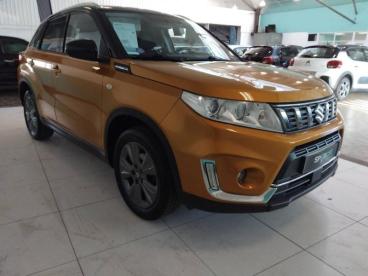 SPOTICAR Suzuki Vitara 1.0 Boosterjet 111ch Style Occasion - Suv-4x4 Essence So'color Solar Yellow Pearl/black Métal - Auxerre - 1203861026_3