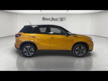 SPOTICAR Suzuki Vitara 1.5 Dualjet Hybrid 115ch Style Auto Occasion - Suv-4x4 Essence Solar Yellow Toit Black - Villeurbanne - 1203997286_4