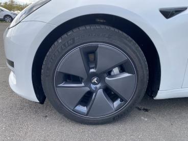 SPOTICAR Tesla Model 3 Autonomie Standard Plus Rwd Occasion - Berline Electrique Blanc - St Jean Le Blanc - 1203721375_3