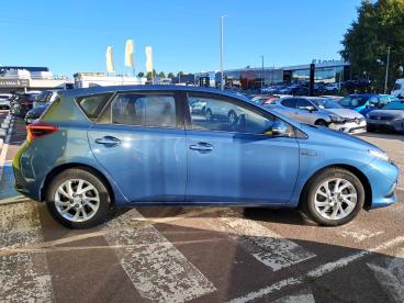 SPOTICAR Toyota Auris Hybride 136h Dynamic Occasion - Berline Hybride Bleu - Limoges - 1203686804_4