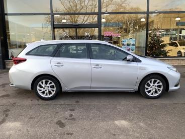 SPOTICAR Toyota Auris 1.8 Hybrid 136 Cvt Auto Design Business Occasion - Break Hybride Gris Clair - Semur En Auxois - 1203791798_4