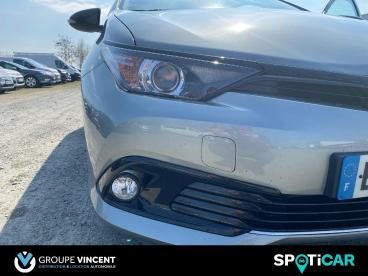 SPOTICAR Toyota Auris 1.8 Hybride 136 Collection Cvt Auto Caracteristiq Occasion - Berline Hybride Rechargeable Gris - Montlucon - 1203913220_2