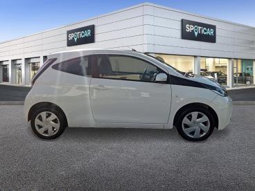 SPOTICAR Toyota Aygo 1.0 Vvt-i X-play Occasion - Citadine Essence Blanc - Hyeres - 1203775844_4