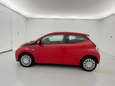 SPOTICAR Toyota Aygo 1.0 Vvt-i X-cite 4 Rouge Chilien Occasion - Citadine Essence Rouge - Villeneuve d'ascq - 1203883986_2