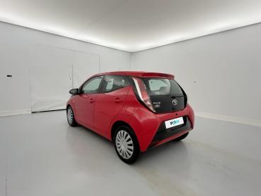 SPOTICAR Toyota Aygo 1.0 Vvt-i X-cite 4 Rouge Chilien Occasion - Citadine Essence Rouge - Villeneuve d'ascq - 1203883986_3