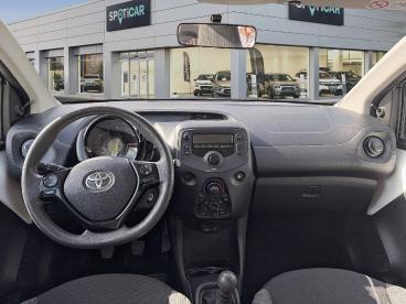 SPOTICAR Toyota Aygo 1.0 Vvt-i 72ch X-play 5p My20 Occasion - Citadine Essence Blanc Banquise - Libourne - 1203989843_3