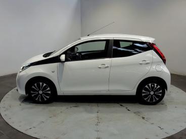 SPOTICAR Toyota Aygo 1.0 Vvt-i X-play Occasion - Citadine Essence Blanc - Reze - 1204227593_2