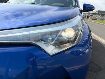SPOTICAR Toyota C-hr 122h Distinctive 2wd E-cvt Occasion - Suv-4x4 Hybride Bleu Nebula - Beuvry - 1203964912_4