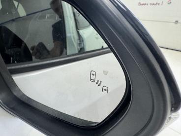 SPOTICAR Toyota Corolla Hybride 184h Collection Occasion - Berline Hybride Blanc - Yvetot - 1203722798_3